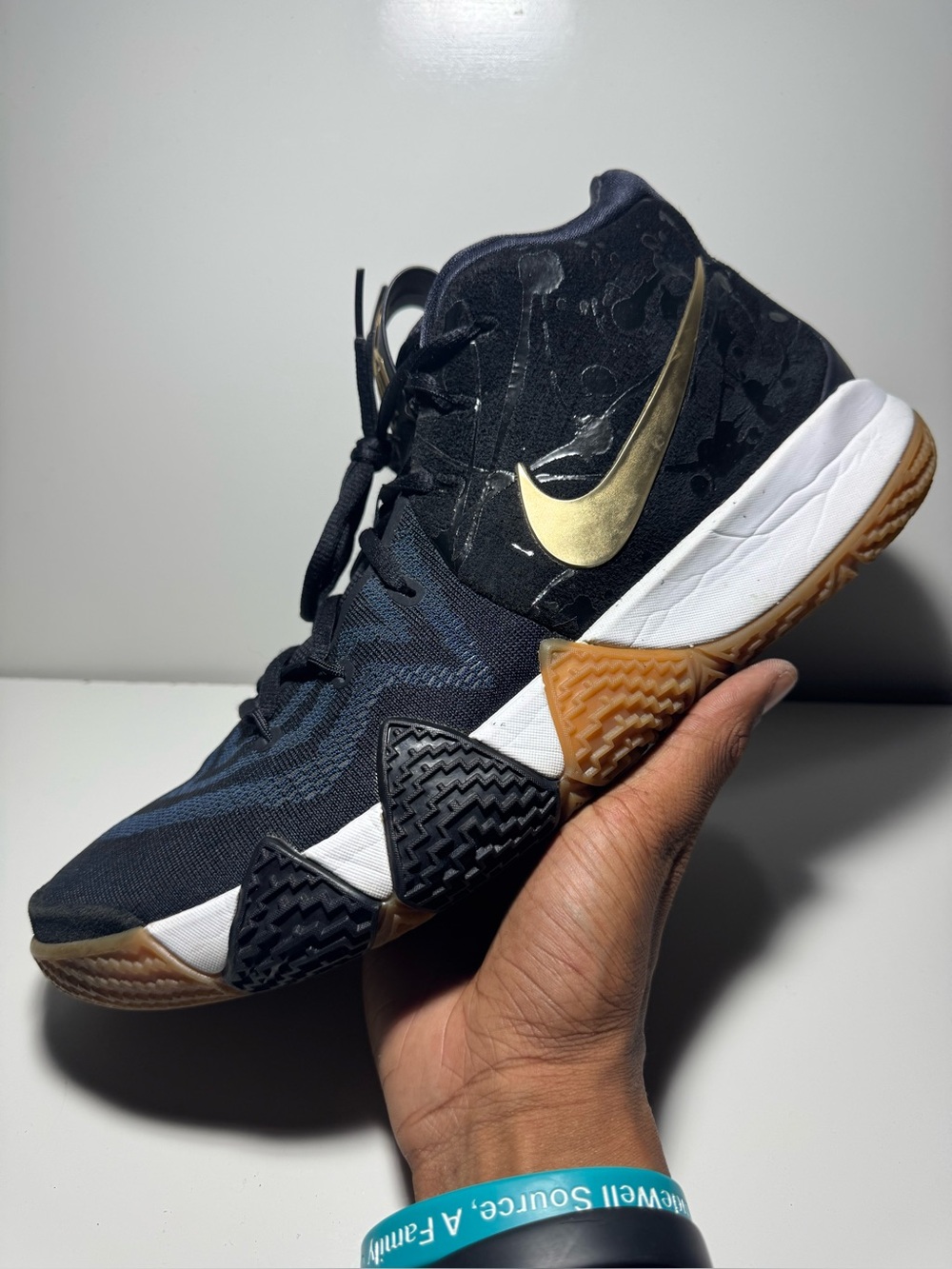 Nike Kyrie 4 “Pitch Blue” Men’s Size 12.5